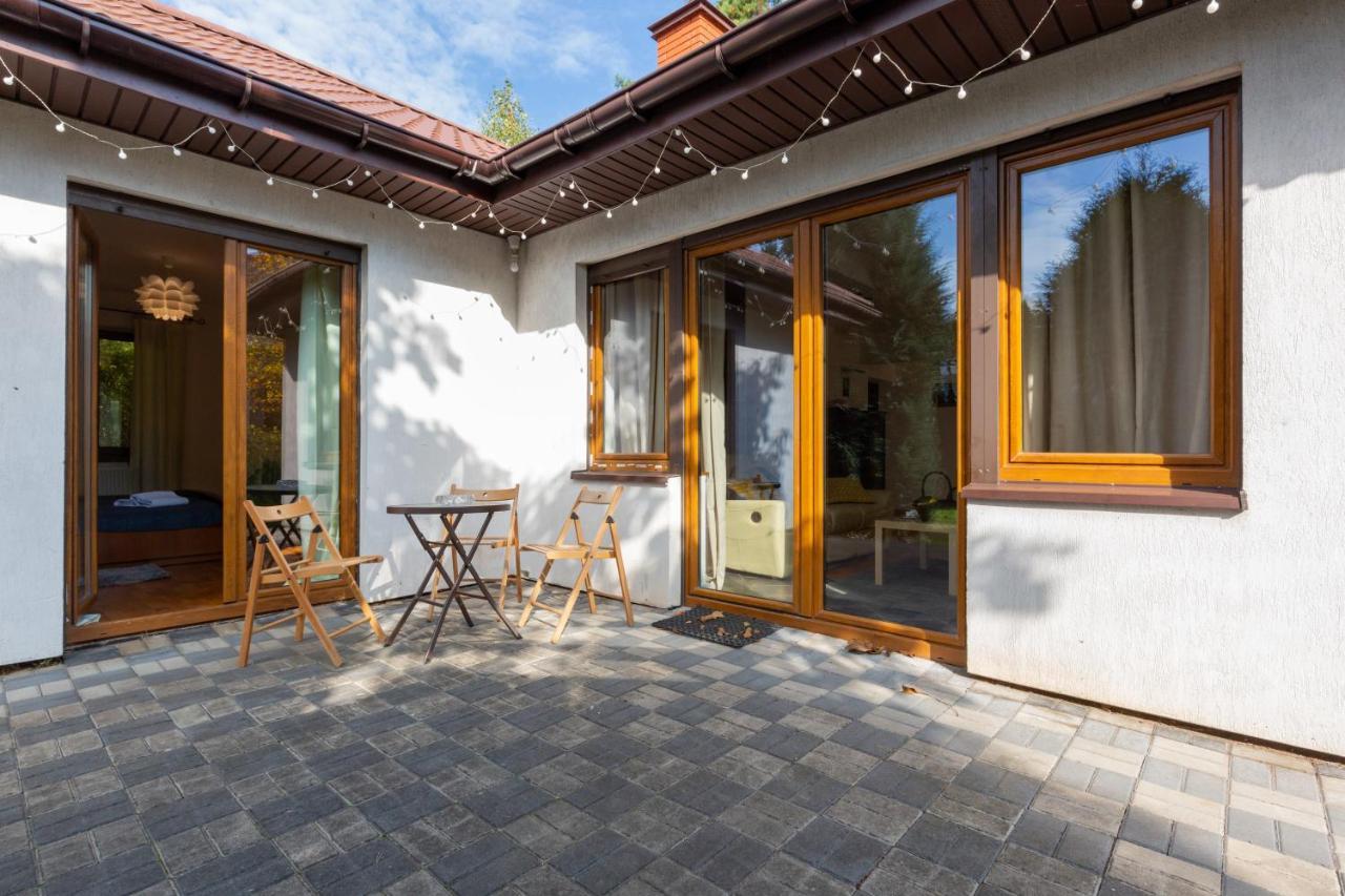 Villa Holiday House Cinema Experience Warsaw Michalowice By Renters Exterior foto